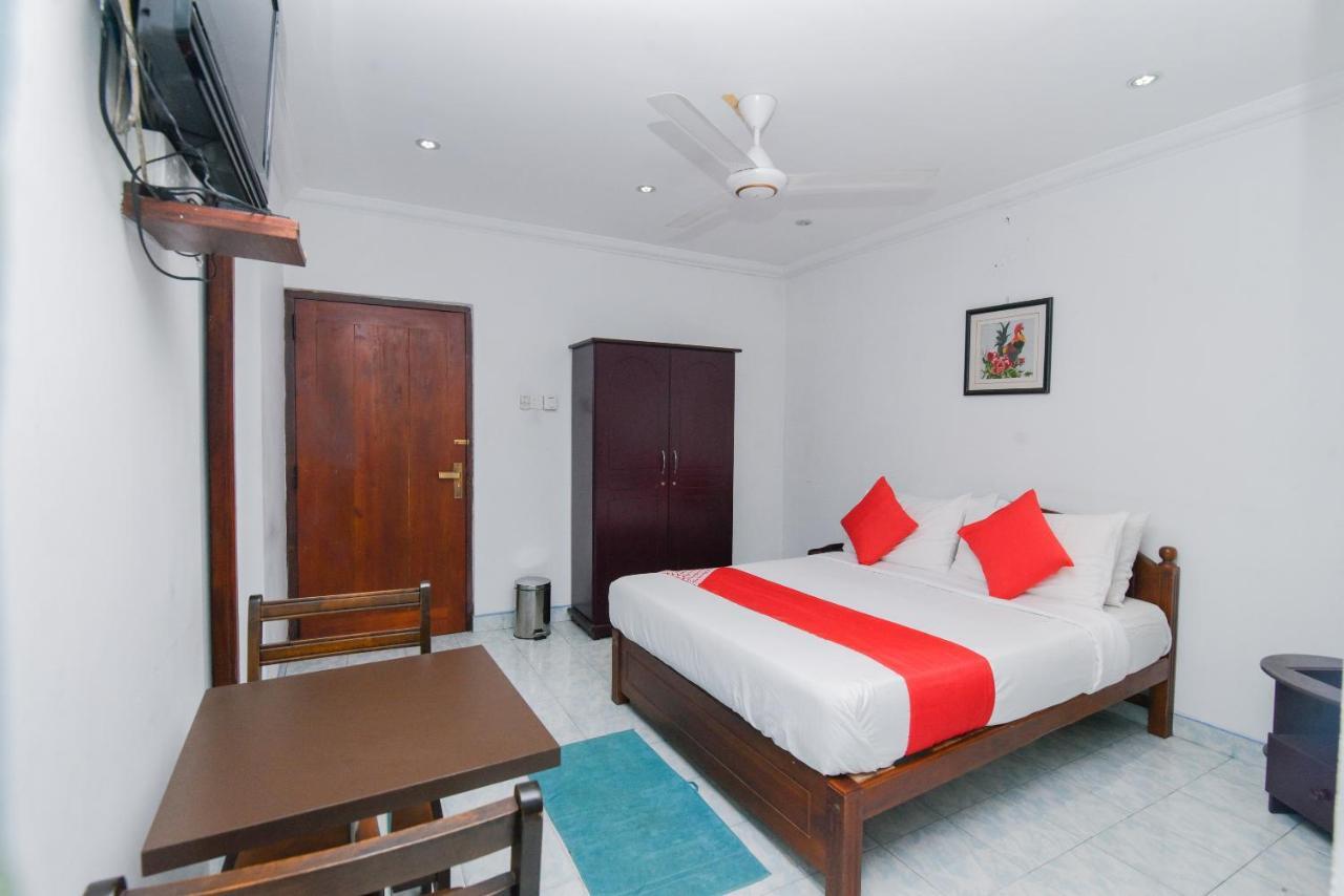 Oak Wood Inn Kandy Exterior foto